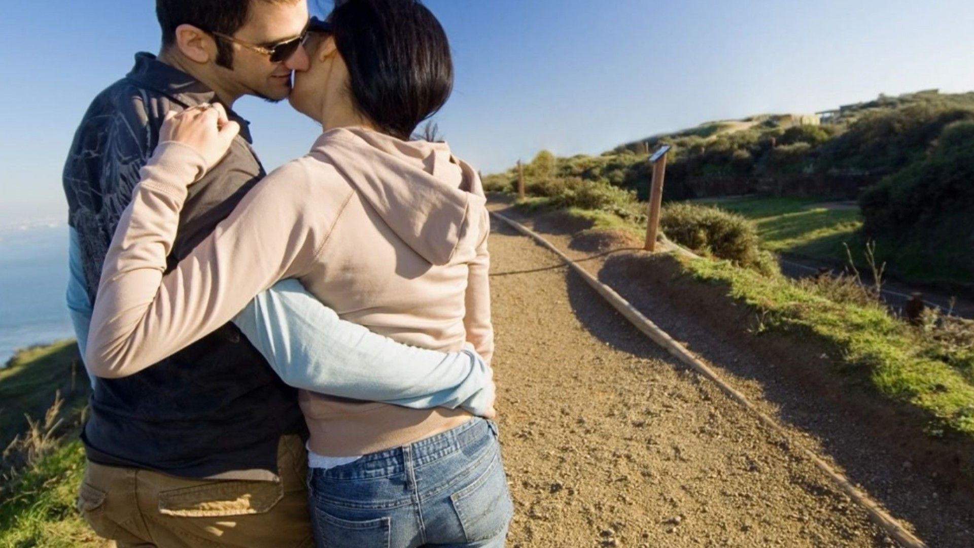 Una Chica Capricornio Busca una Relación Permanente con un Hombre Fuerte