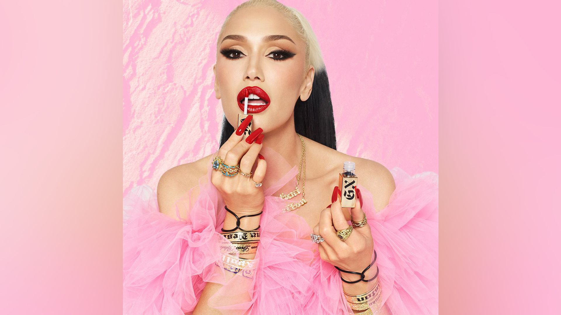 Gwen Stefani anuncia sus cosméticos GXVE