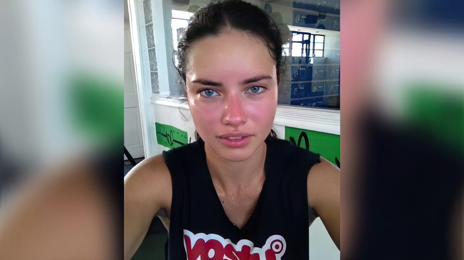 Adriana Lima sin maquillaje
