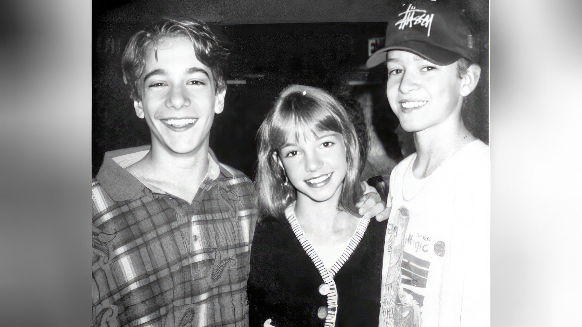 Joven Britney Spears con Ryan Gosling (izquierda) y Justin Timberlake