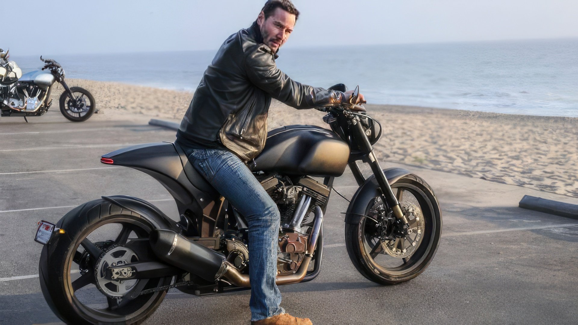 A Keanu Reeves le encantan las motocicletas y la conducción rápida