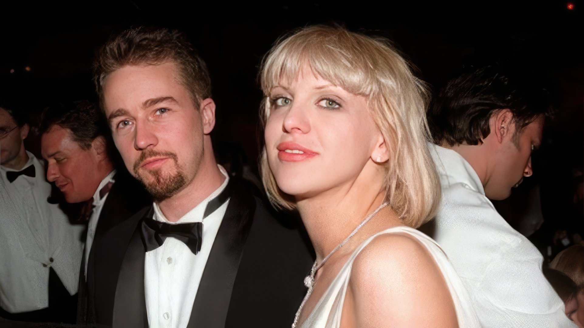 Courtney Love y Edward Norton
