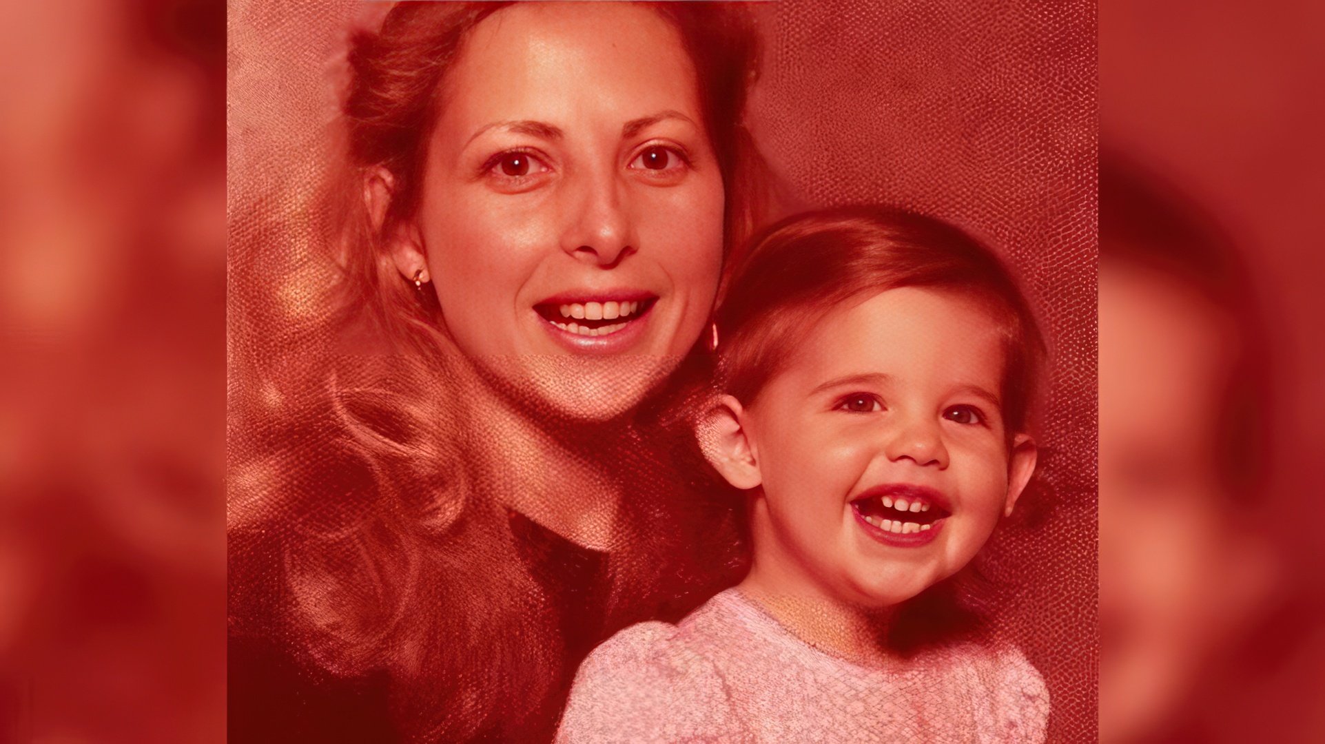Sarah Michelle Gellar con su mamá
