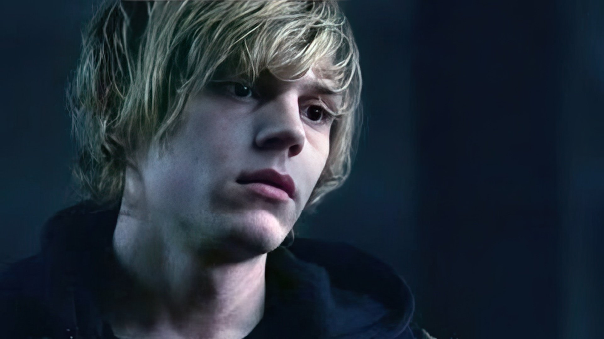 Evan Peters como Tate Langdon