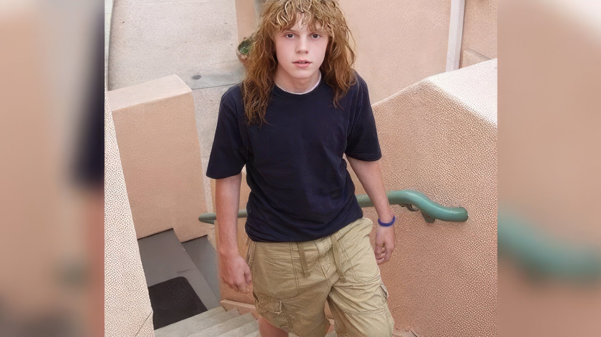 Evan Peters en la película 'Clipping Adam'