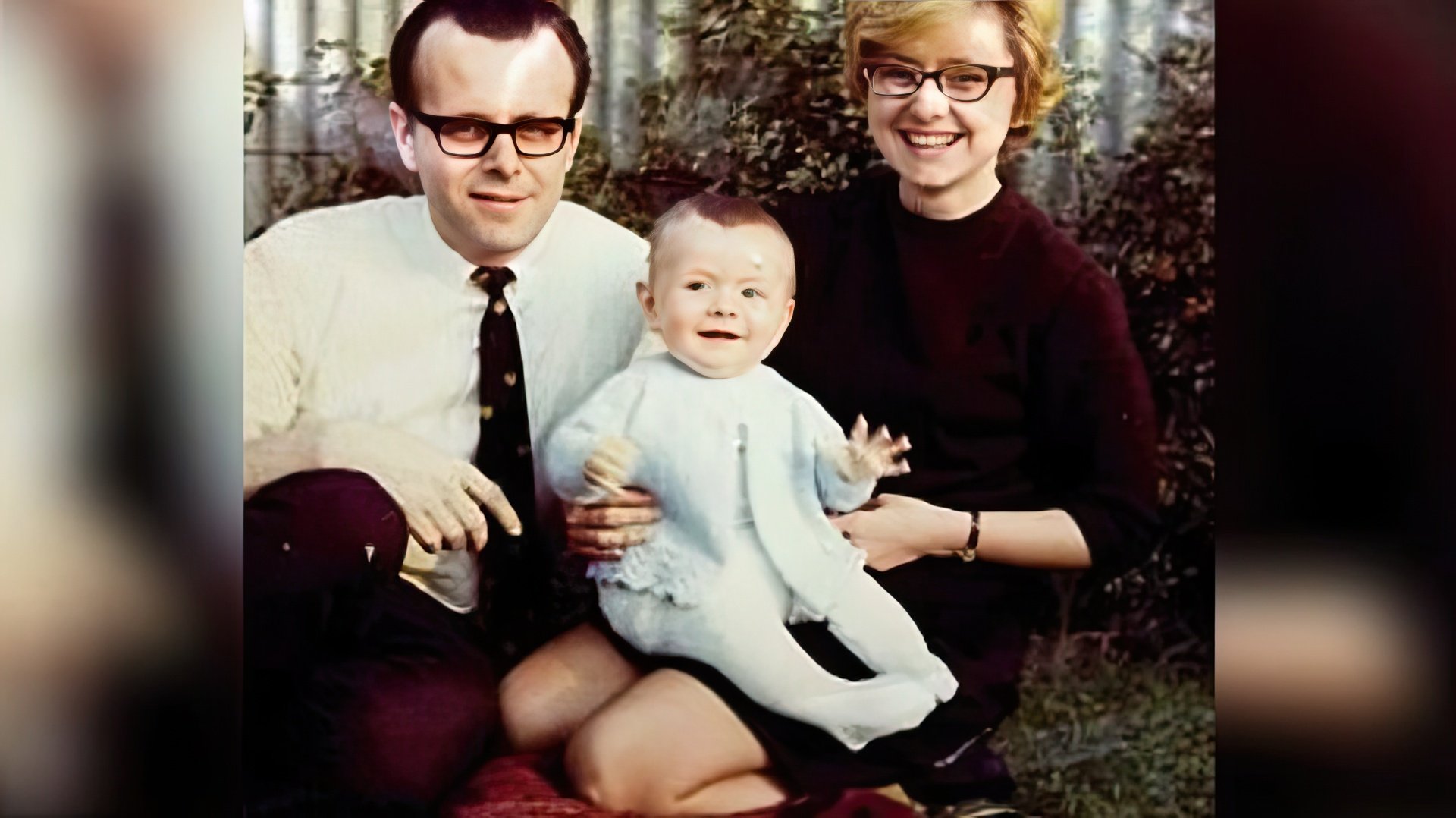 Michael Sheen en su infancia con sus padres