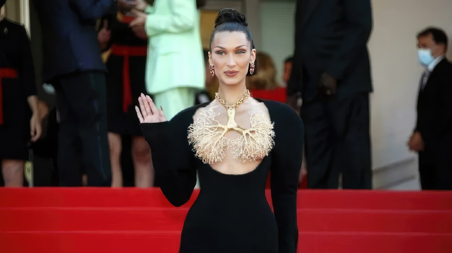 Bella Hadid en el Festival de Cine de Cannes 2021