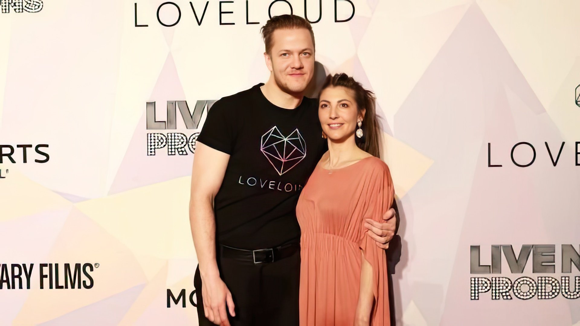 Dan Reynolds y su exesposa Aja