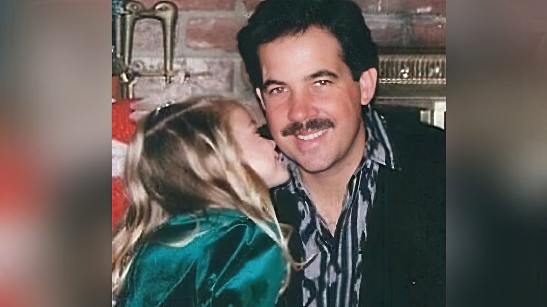 Ashley Benson de niña con su padre