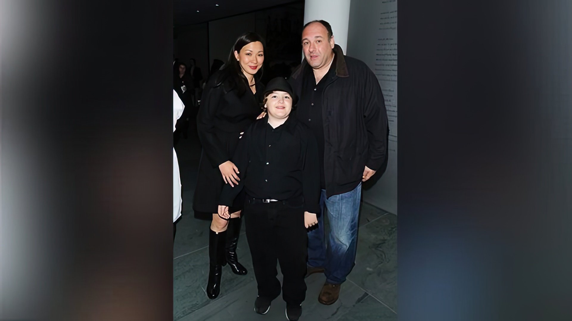 James Gandolfini con Deborah Lin y su hijo