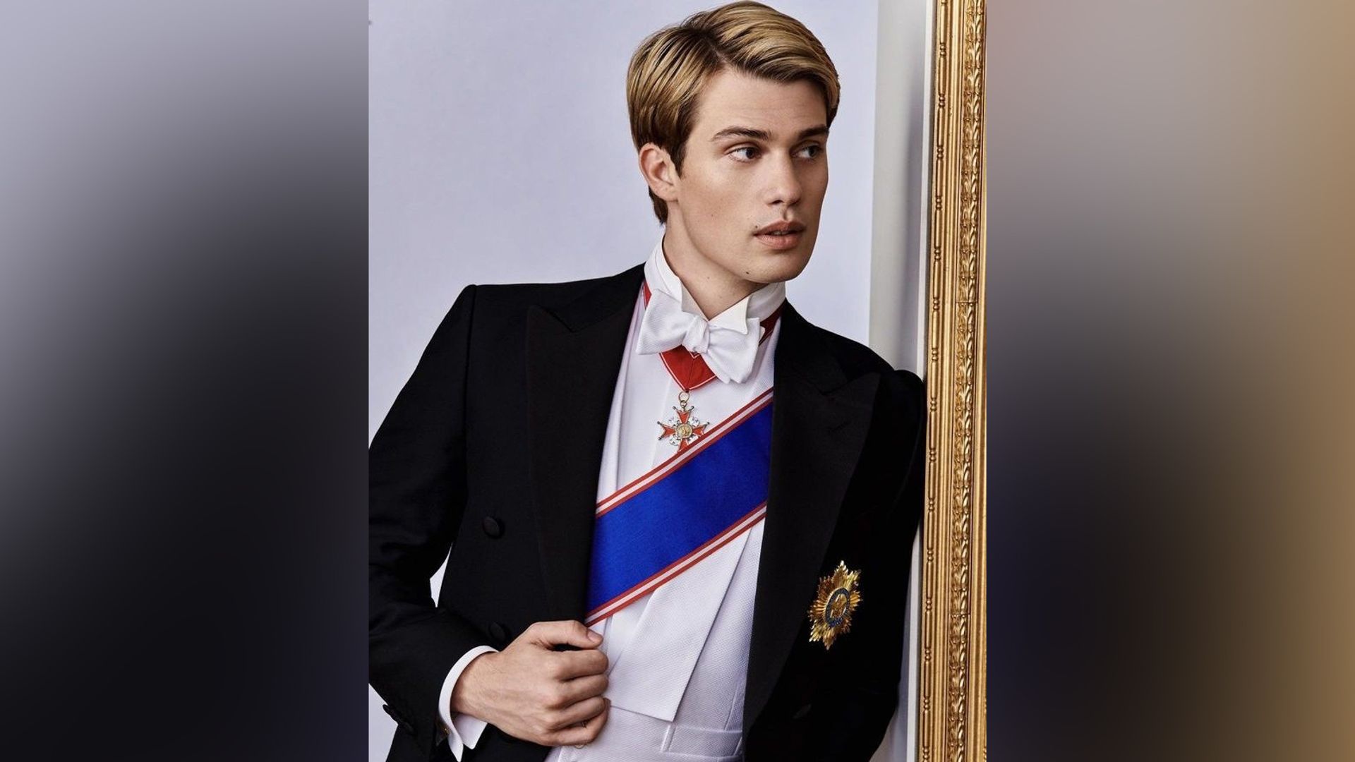 Nicholas Galitzine en ‘Red, White, and Royal Blue’