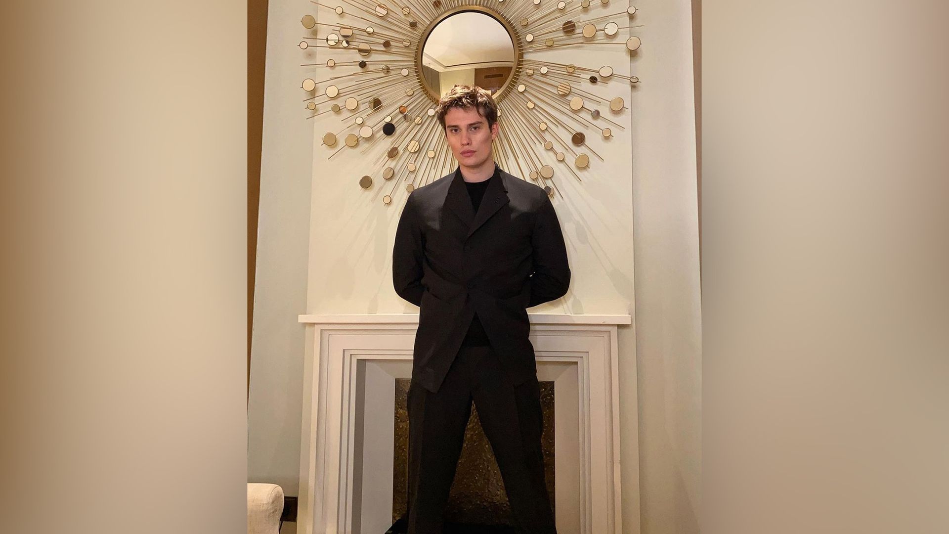 Nicolas Galitzine en The Craft: Legacy