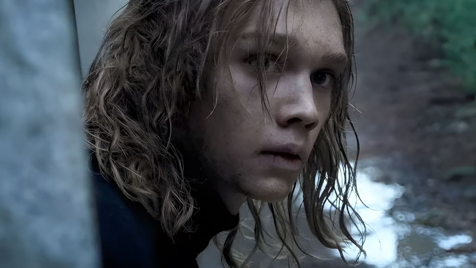 Charlie Plummer en Moonfall